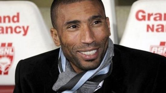 "وادو" يُغرد خارج السرب ويؤكد شراءَه لقميص المنتخب الجزائري بزخرفة مغربية 1